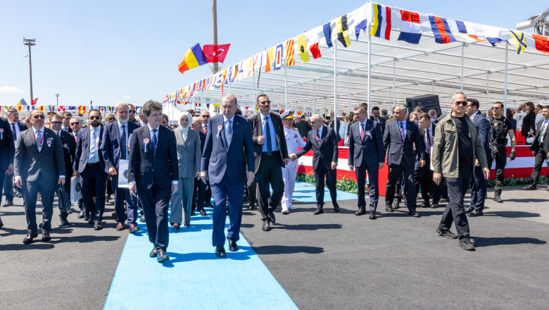 Nicușor Dan și Erdogan, împreună la Istanbul pentru noua corvetă a României. „Contraamiral August Roman” intră oficial în serviciul Forțelor Navale