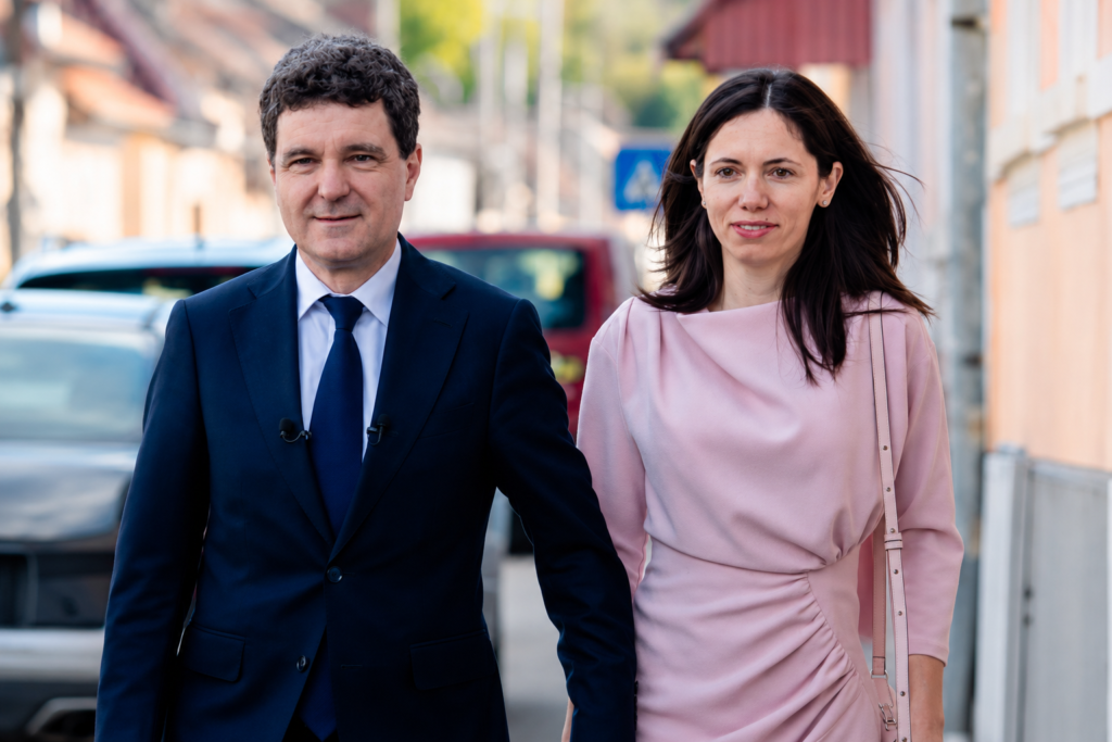Mirabela Grădinaru, partenera președintelui Nicușor Dan, își face publică declarația de avere