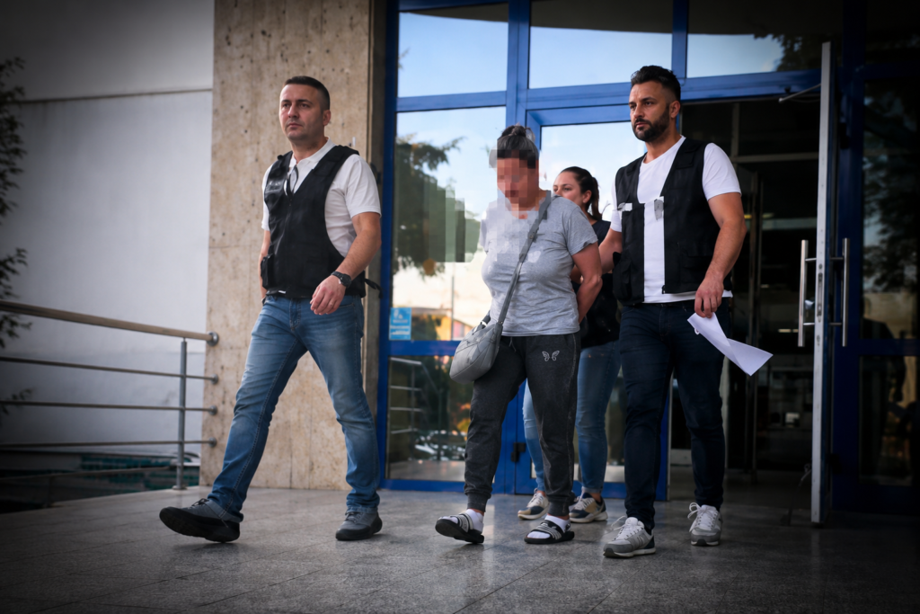 Crimă șocantă în Botoșani. O femeie este acuzată că și-a ucis partenerul și i-a îngropat cadavrul în curtea casei